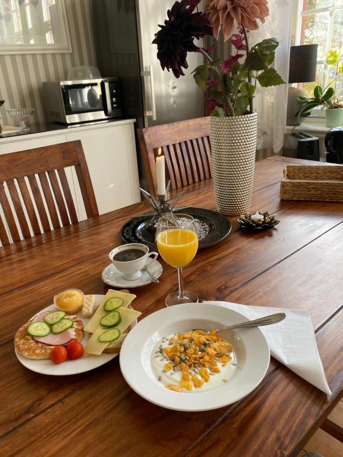 אווסטה Ting1903 Bed & Breakfast מראה חיצוני תמונה
